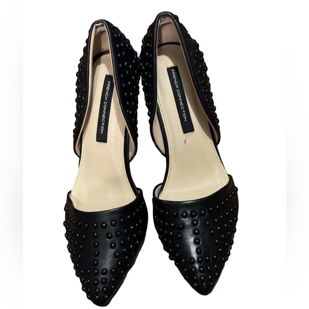 French Connection 7 like new studded black pumps